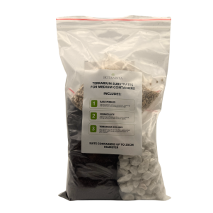 Pack of substrates for terrariums.
